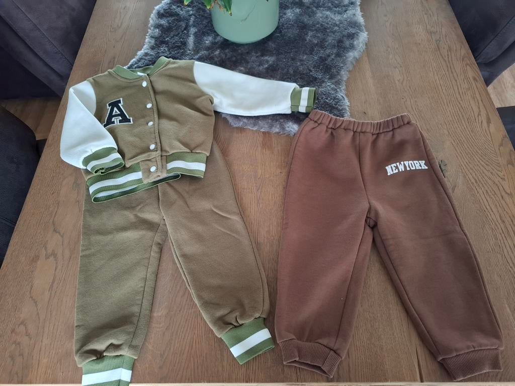 Leuke set: bomberjack en joggingbroek maat 92/98, Kinderen en Baby's, Kinderkleding | Maat 98, Gebruikt, Ophalen of Verzenden