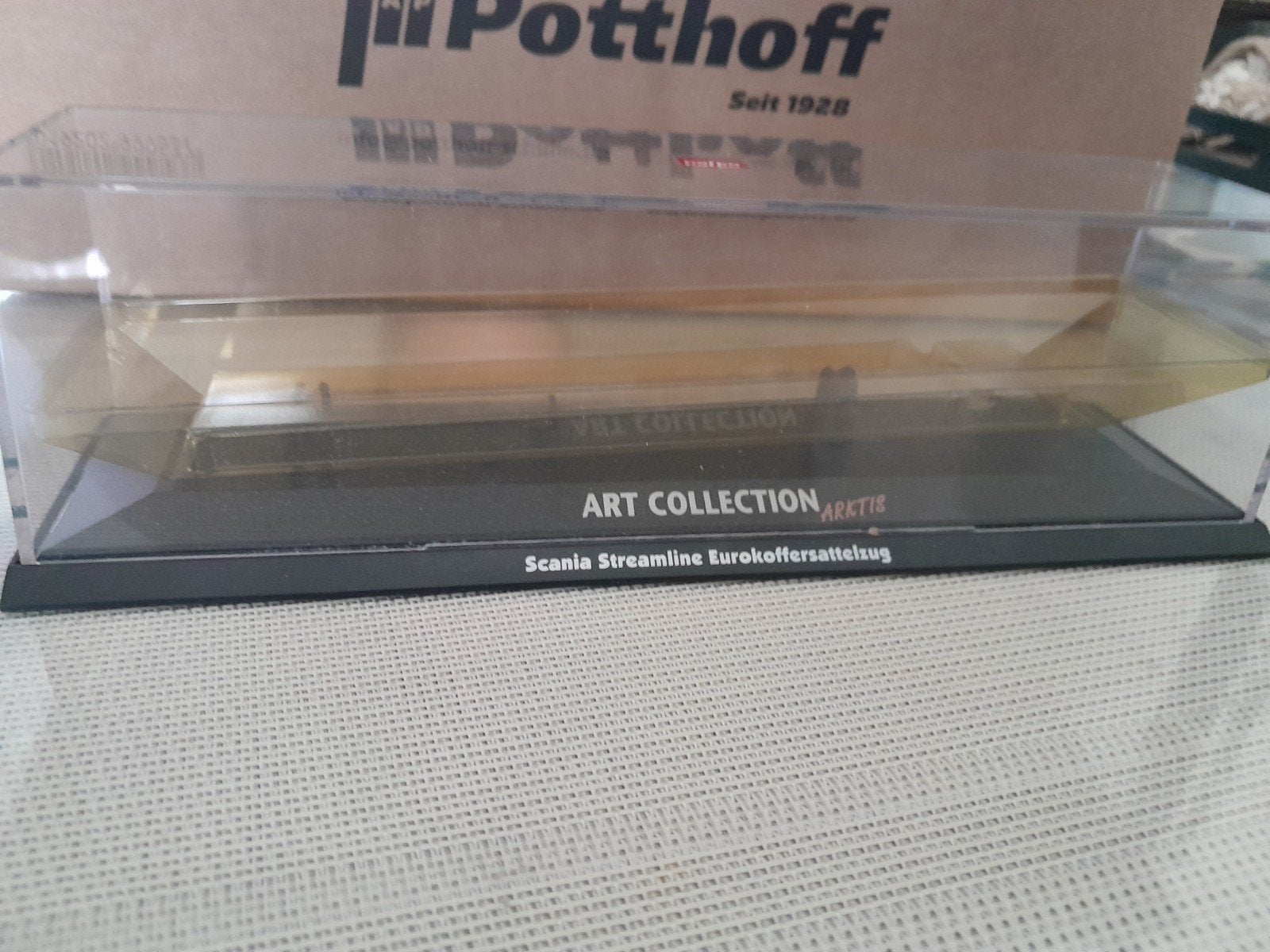 Herpa pc vitrines, Ophalen of Verzenden, Zo goed als nieuw, Bus of Vrachtwagen, Herpa