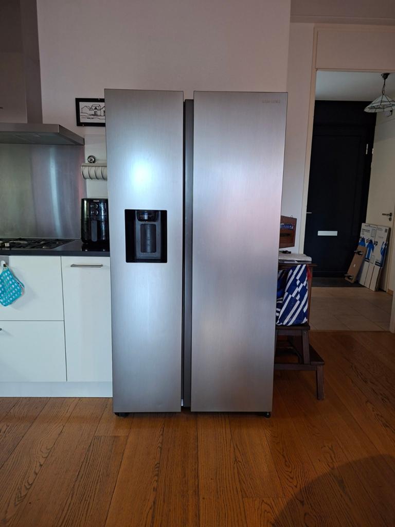 Samsung Side-by-Side Koelkast met Water- en IJsdispenser, Witgoed en Apparatuur, Koelkasten en IJskasten, 200 liter of meer, 60 cm of meer
