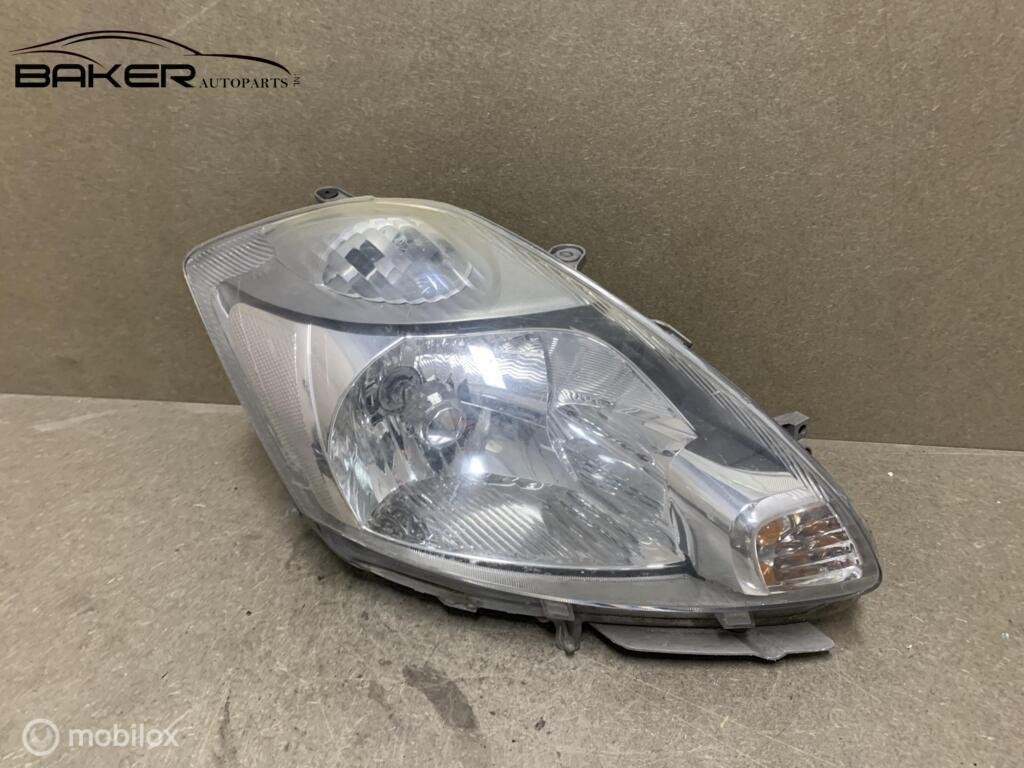 Koplamp rechts Daihatsu Sirion 2 ('05-'12), Auto-onderdelen, Daihatsu, Gebruikt, Daihatsu, Ophalen of Verzenden