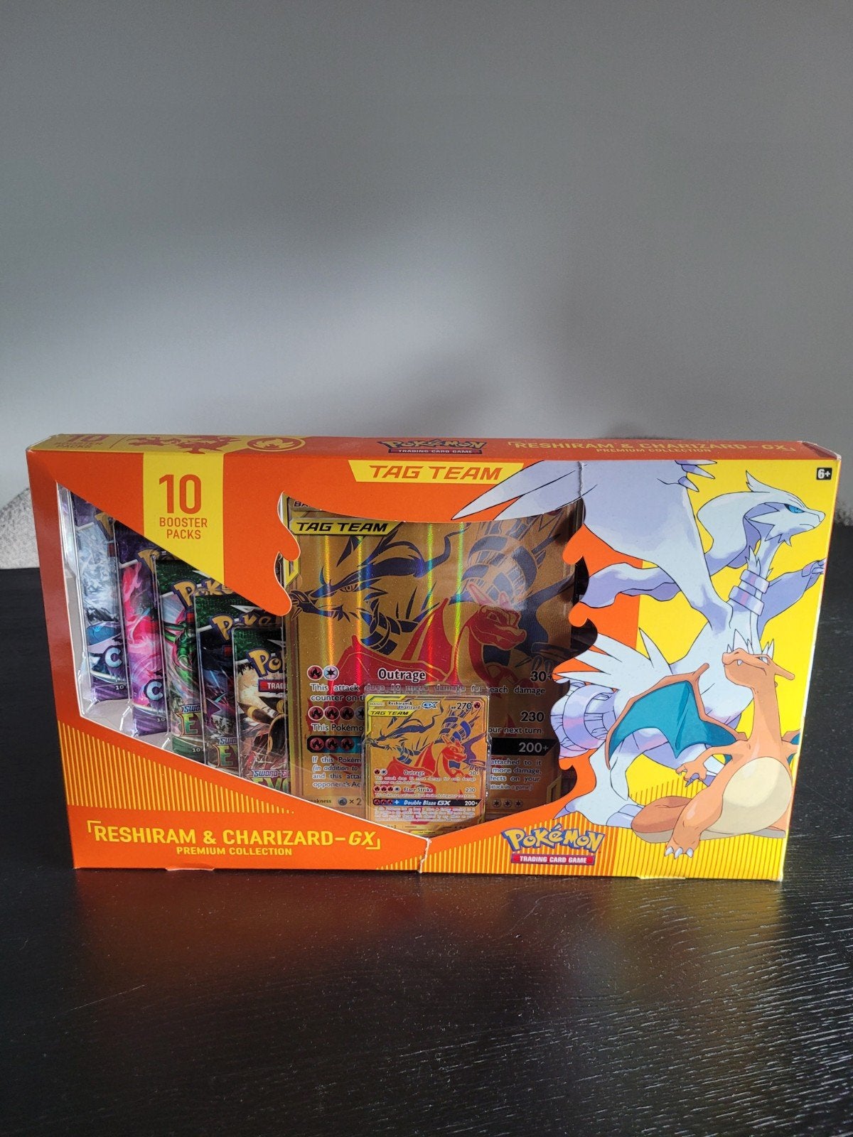 Pokémon Reshiram & Charizard-GX Premium Collection, Ophalen of Verzenden, Nieuw, Overige typen, Foil