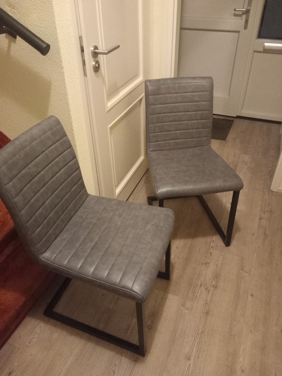 2x Grijze eetkamerstoelen - Gratis af te halen, Ophalen, Gebruikt, Twee, Metaal