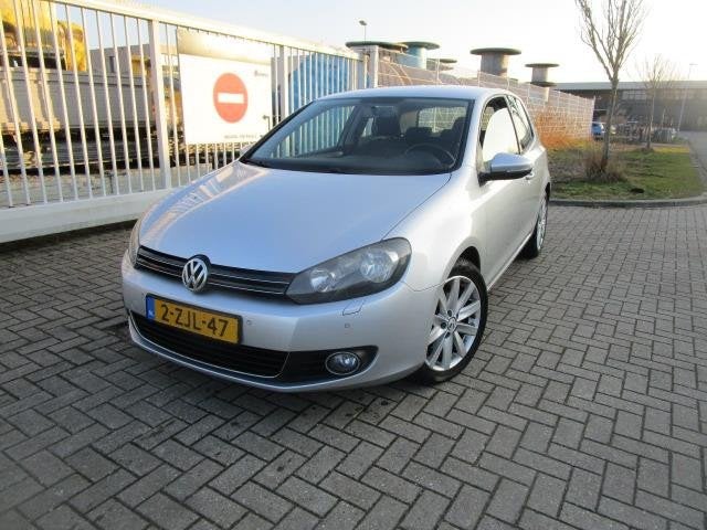 Volkswagen Golf 1.4 TSI Trendline, Nw apk, Euro 5, Gebruikt, 4 cilinders, 122 pk