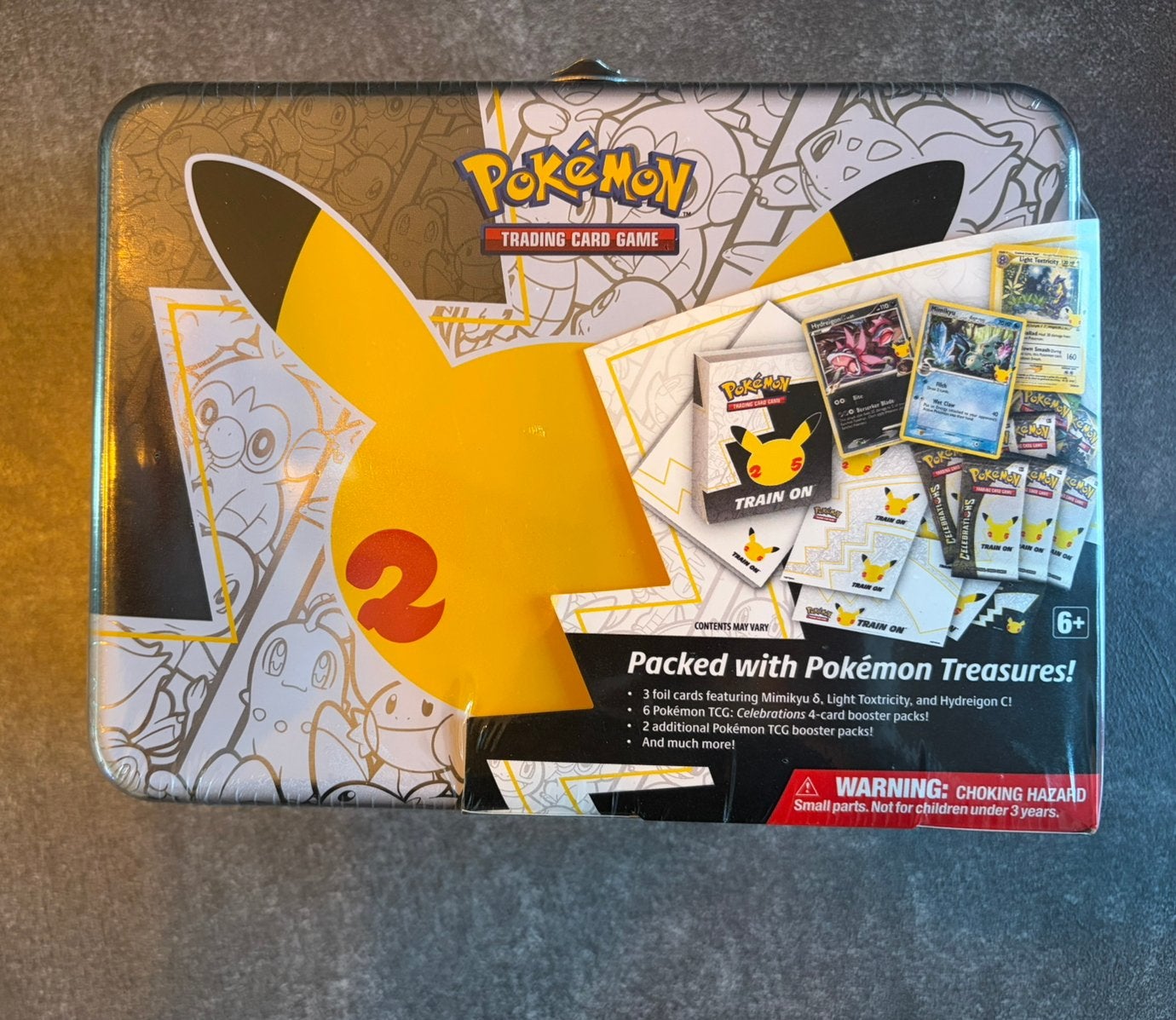 Pokémon Celebrations Collector Chest Sealed, Ophalen of Verzenden, Zo goed als nieuw