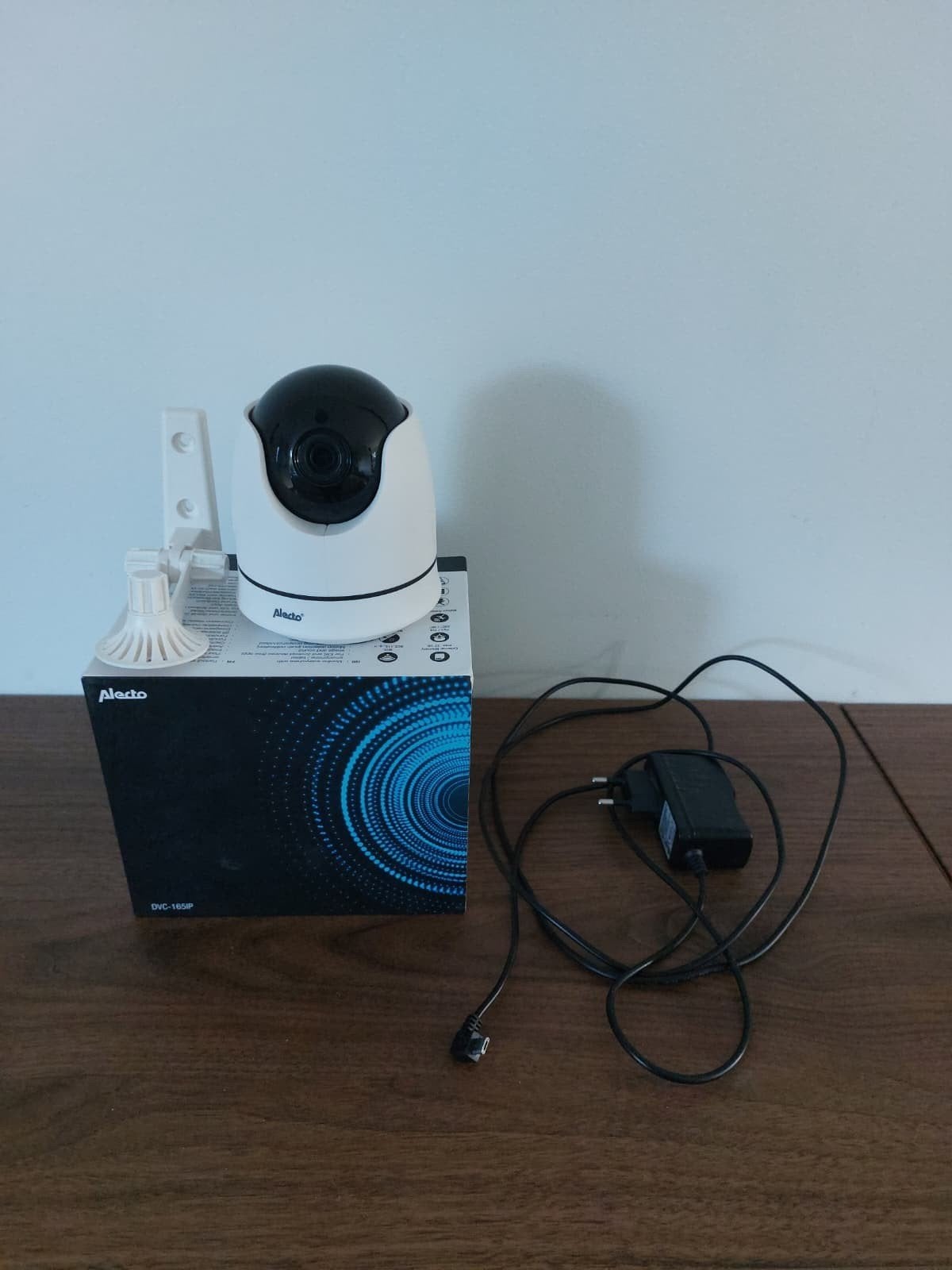 Alecto DVC-165IP Wifi IP-Camera Babyfoon of Binnencamera, Ophalen of Verzenden, Gebruikt, 250 meter of meer, Camera
