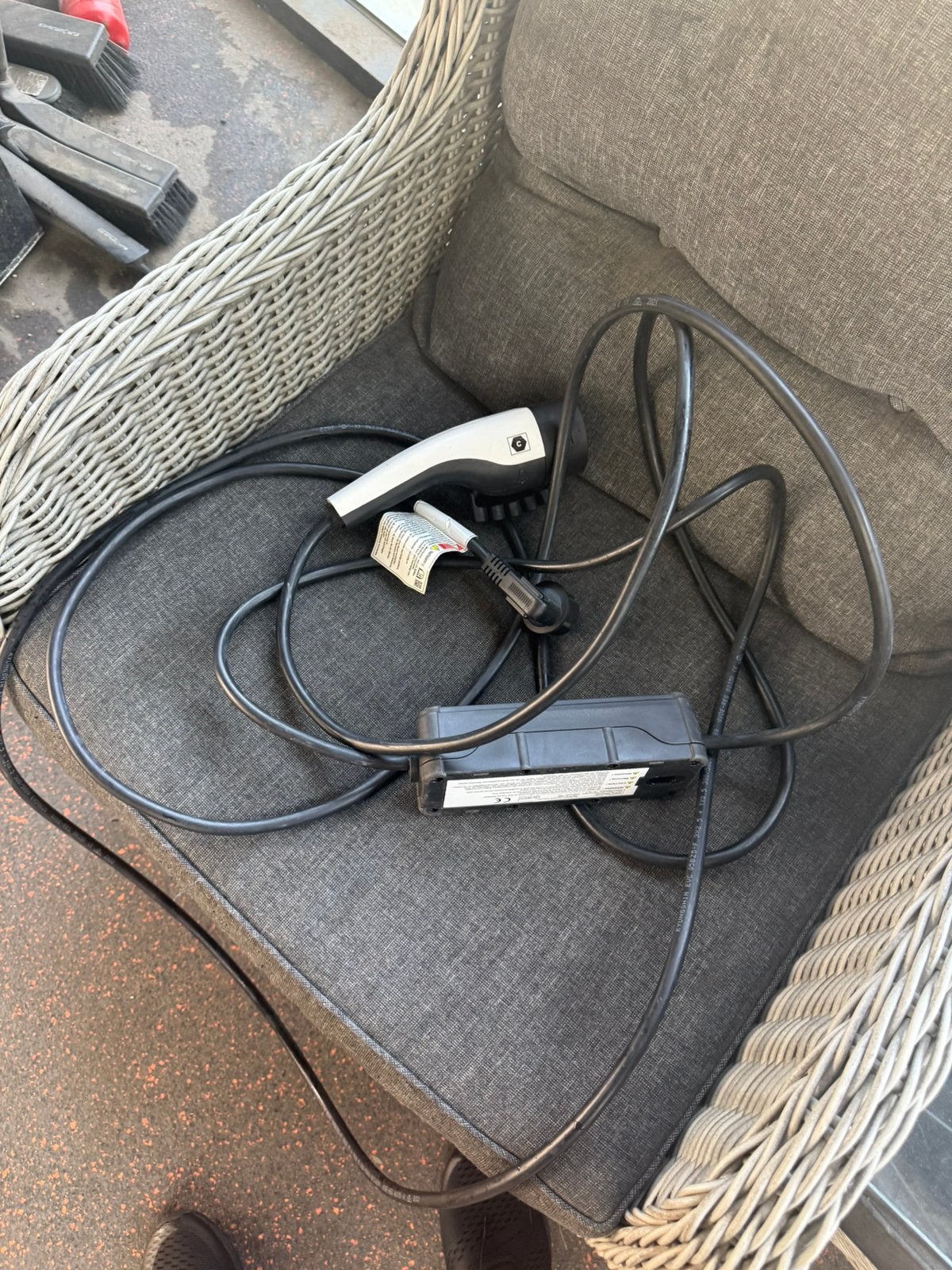 Auto lader kabel 220, Ophalen of Verzenden, Zo goed als nieuw