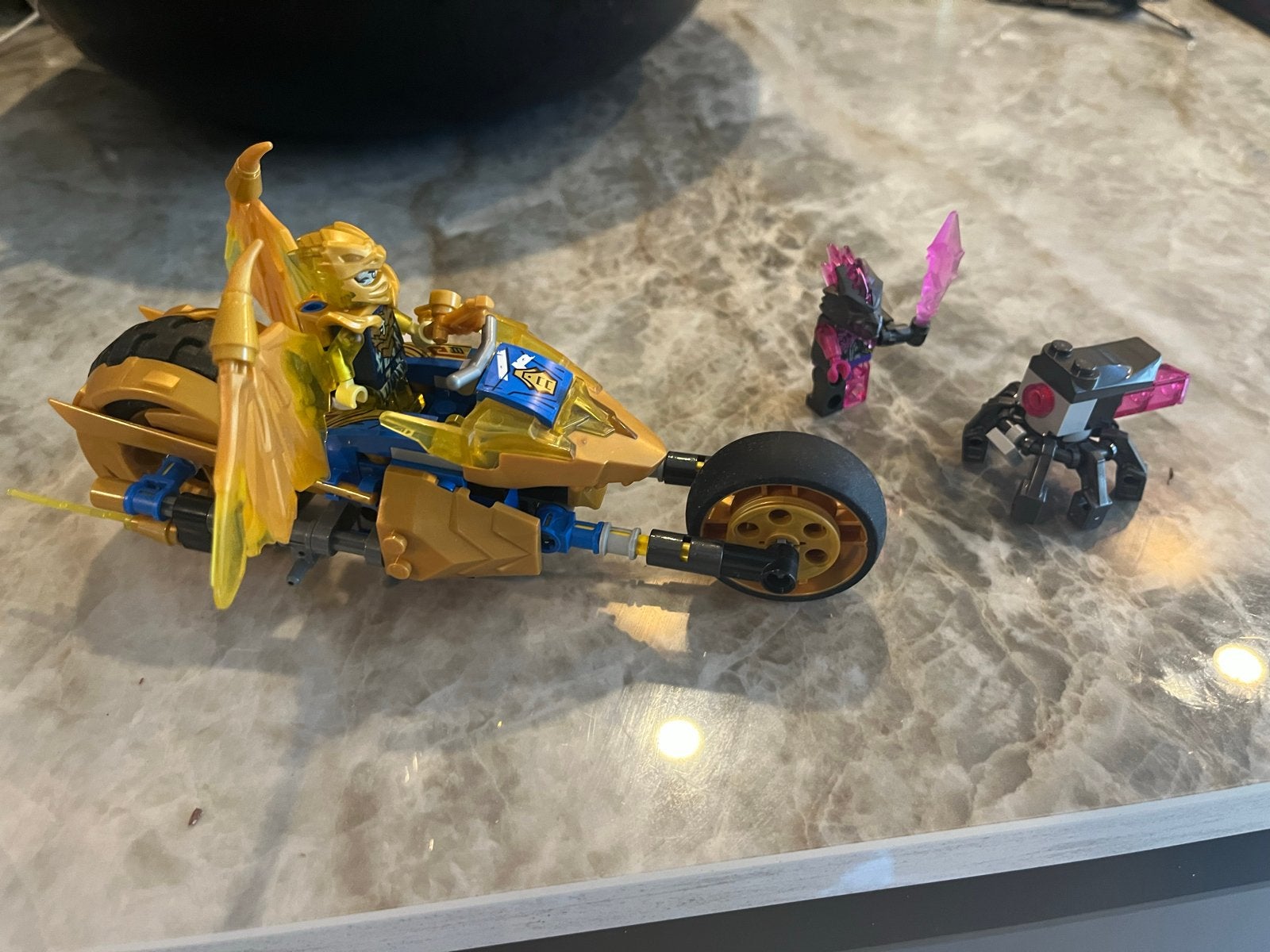 Lego Ninjago Gouden Draak Motorfiets met Minifiguren, Ophalen of Verzenden, Zo goed als nieuw, Overige merken