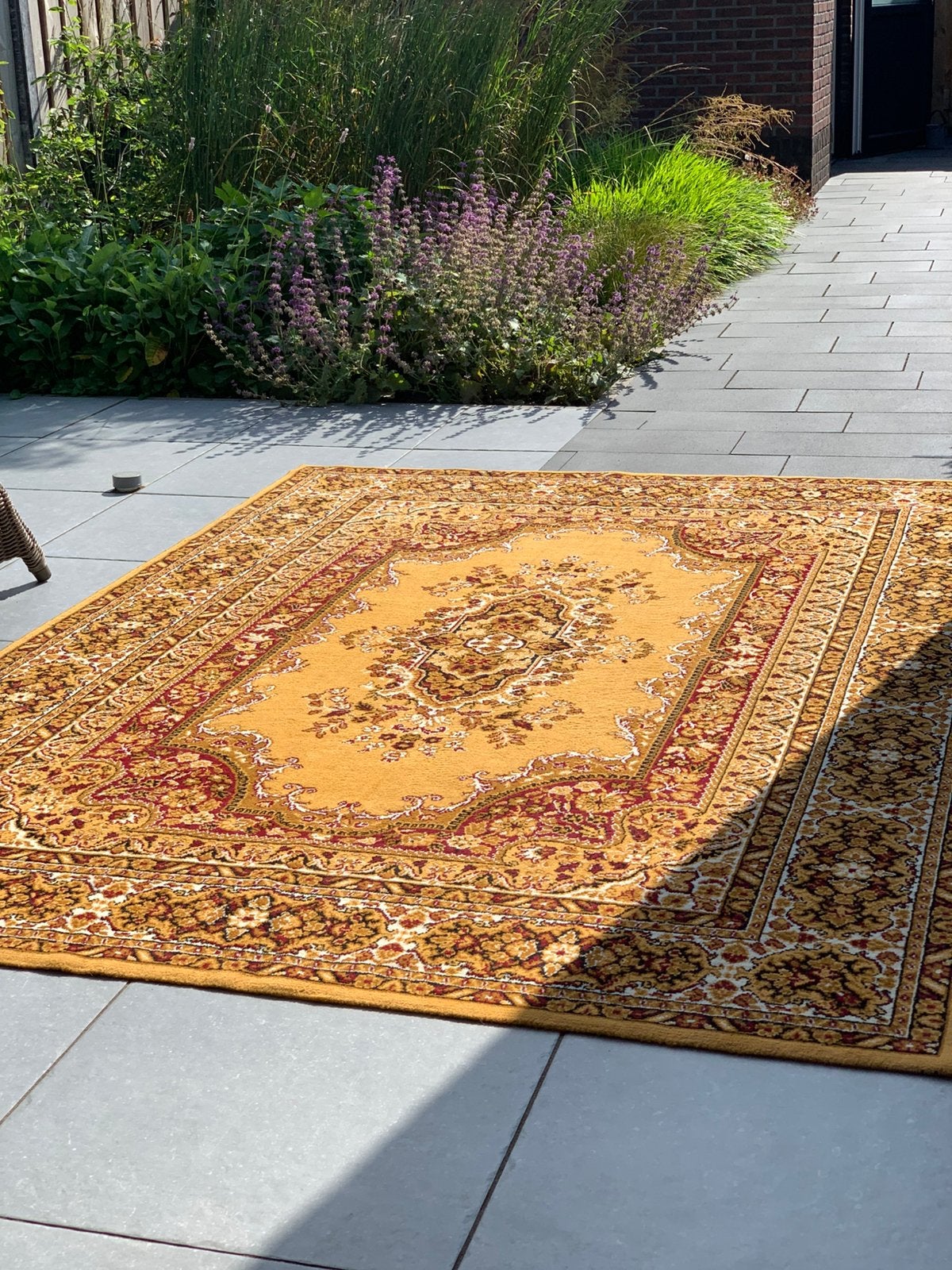 Onwijs Leuk Okergeel Vintage Vloerkleed in Nieuwstaat., Ophalen, Zo goed als nieuw, Rechthoekig, 200 cm of meer