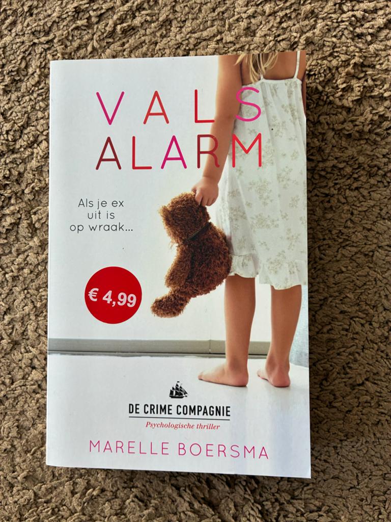 Vals Alarm - Psychologische thriller van Marelle Boersma, Boeken, Ophalen of Verzenden, Gelezen, Nederland