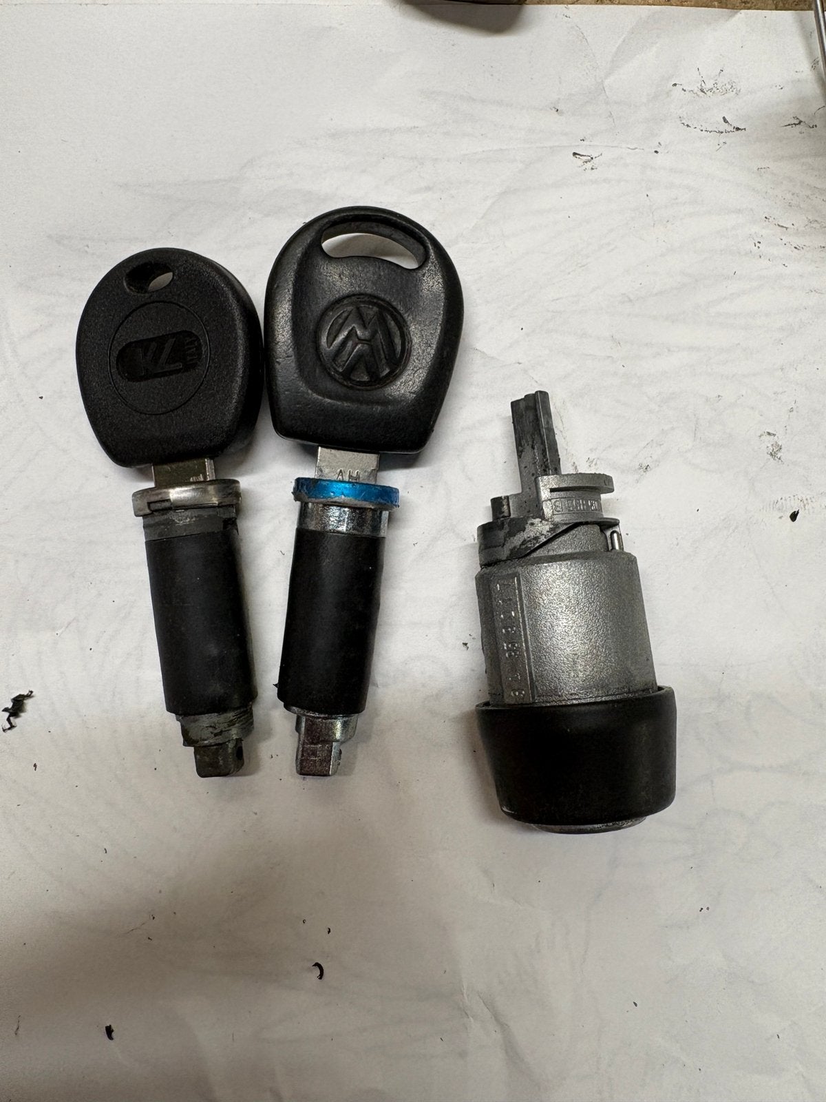 Cilinders vw t4 incl contactslot, Auto-onderdelen, Ophalen of Verzenden, Gebruikt, Volkswagen