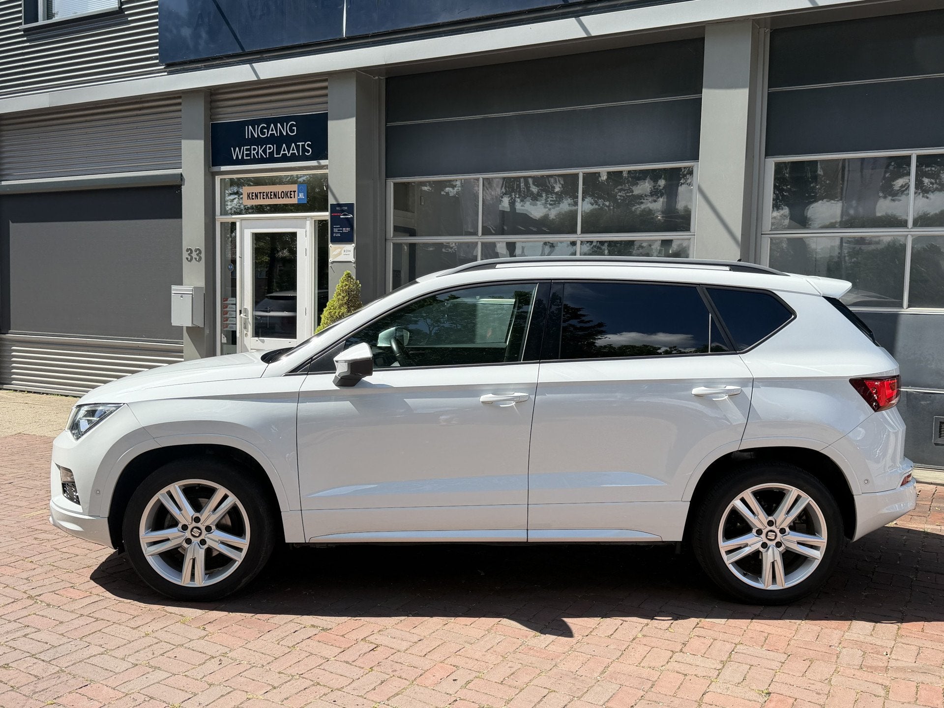 SEAT Ateca 1.5 TSI FR Business Intense Bj 2019 Navi,18inch,T, Auto's, Voorwielaandrijving, 4 cilinders, 150 pk, Ateca