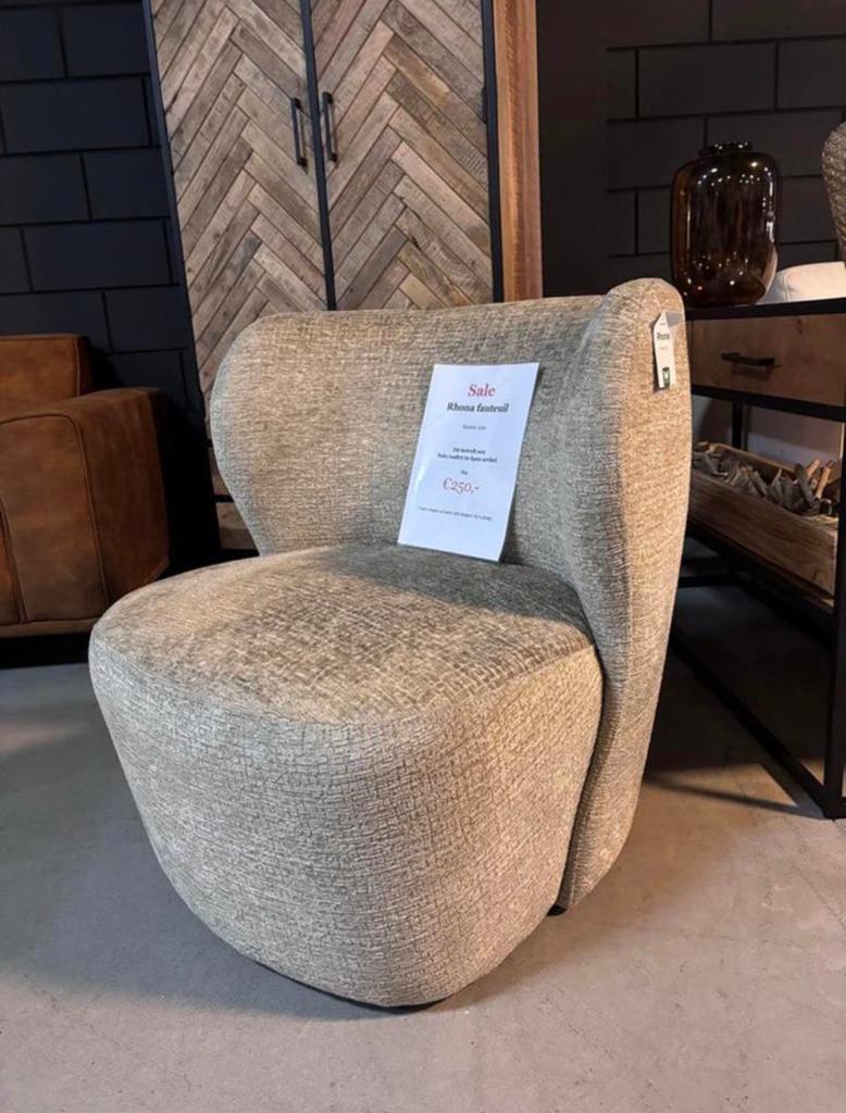 Leuke fauteuil Crème kleur SHOWROOM OPRUIMING, Huis en Inrichting, Fauteuils, Ophalen, Gebruikt, 75 tot 100 cm, 50 tot 75 cm