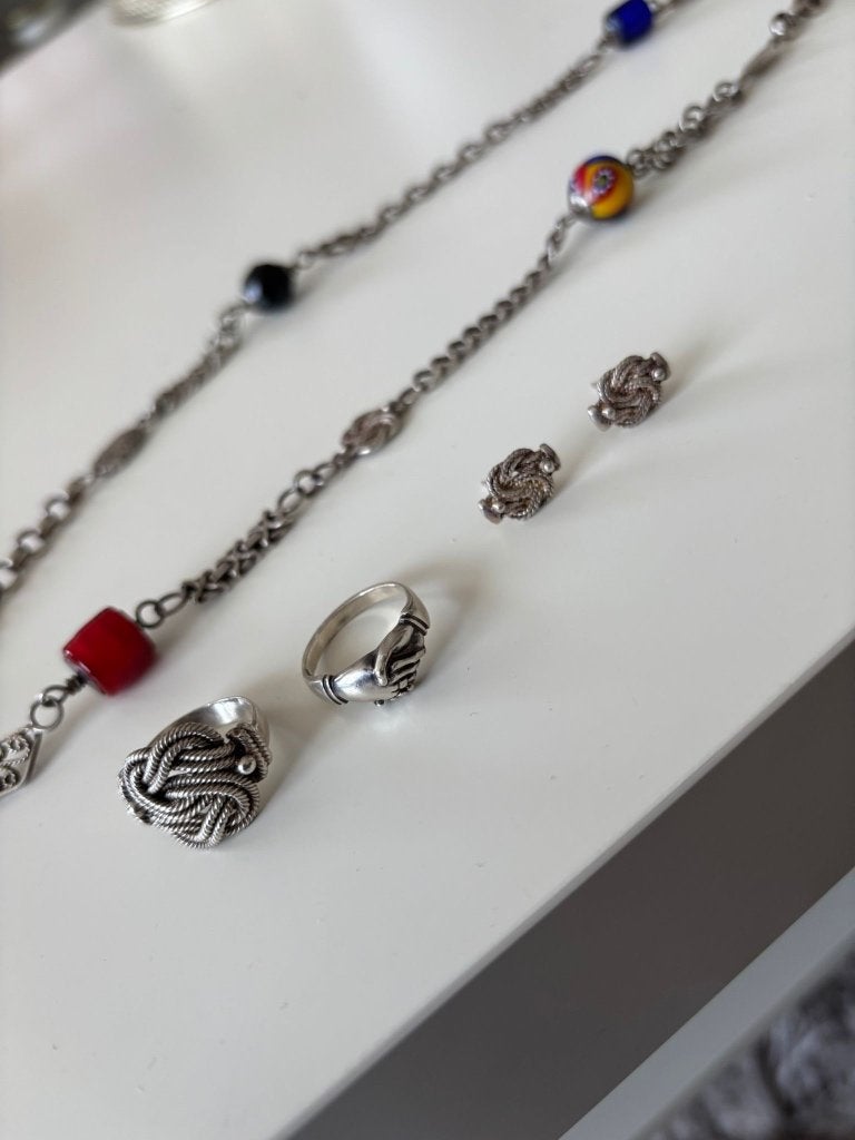 Alakondre zilveren ketting + gratis mattenklopper suinaams, Ophalen of Verzenden, Zo goed als nieuw, Zilver, Zilver