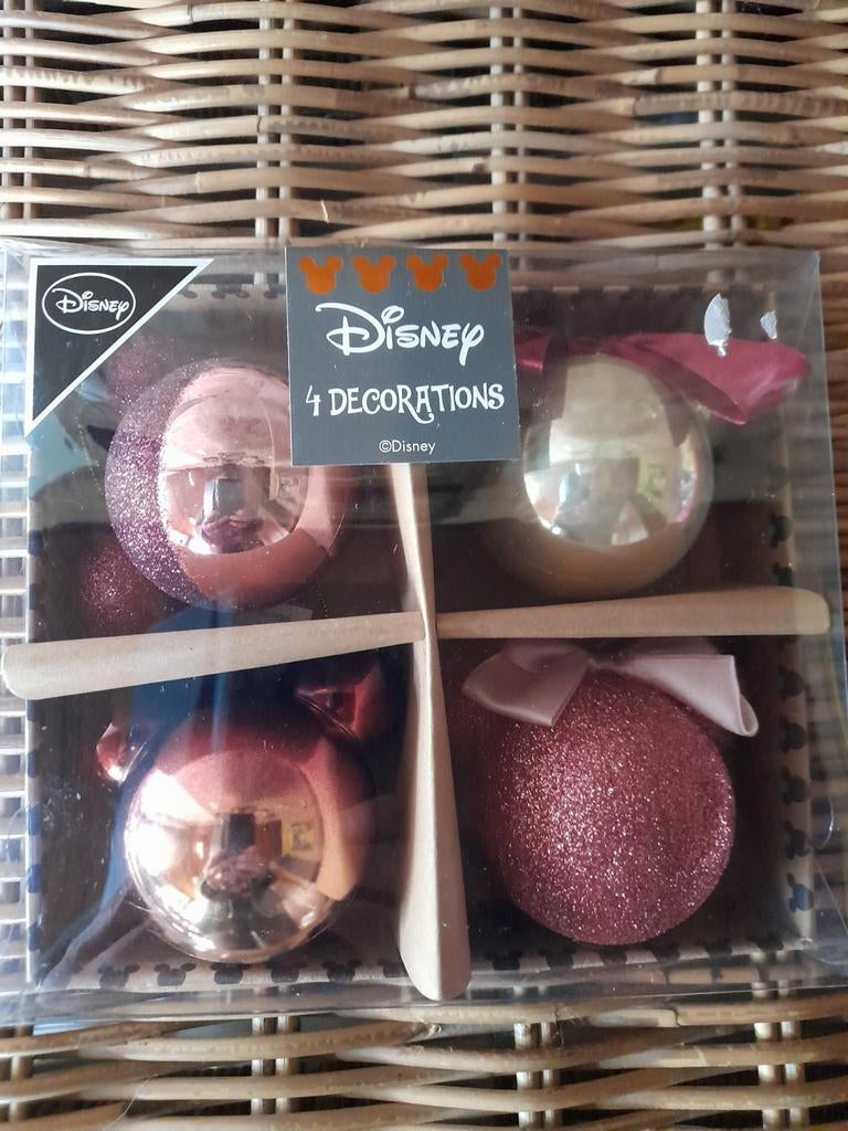 Disney kerstballen kunststof nieuw in de verpakking, Ophalen of Verzenden, Mickey Mouse, Nieuw, Beeldje of Figuurtje