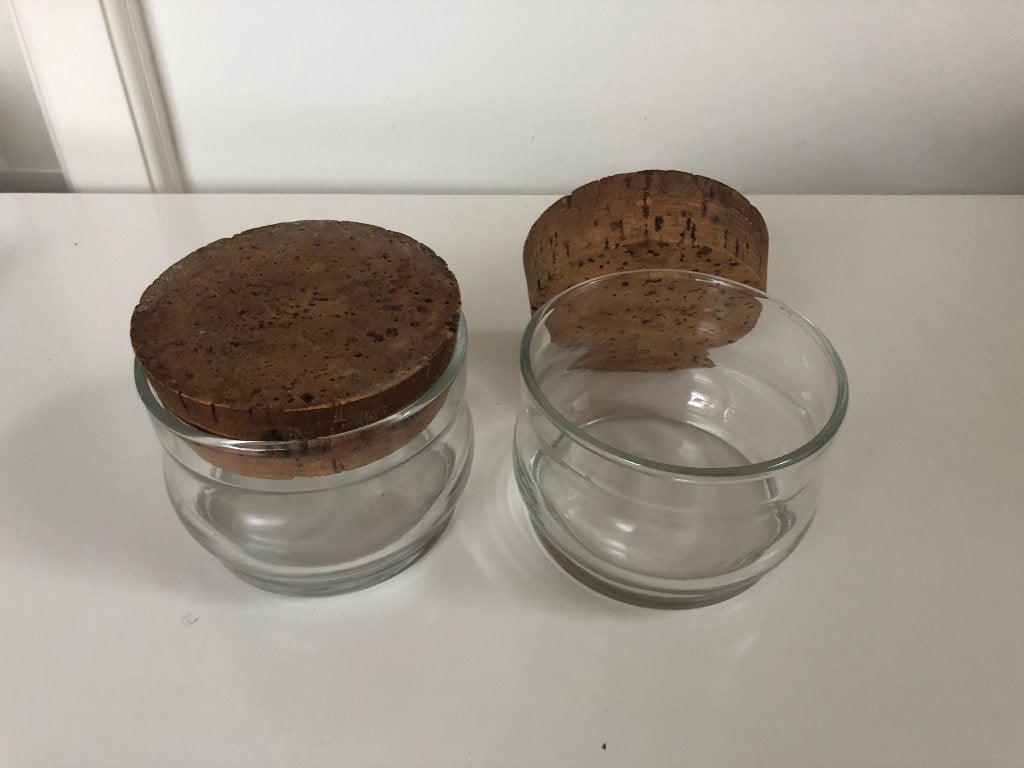 B056 Retro glazen pindabakjes schaaltjes kurk dop potjes, Huis en Inrichting, Keuken | Keukenbenodigdheden, Voorraadpot, Ophalen of Verzenden