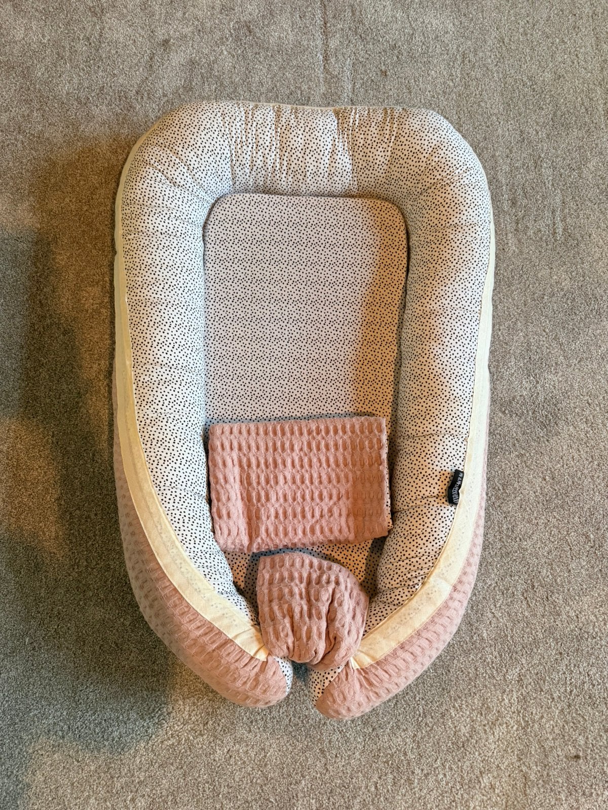 Babynestje, Ophalen, Nieuw