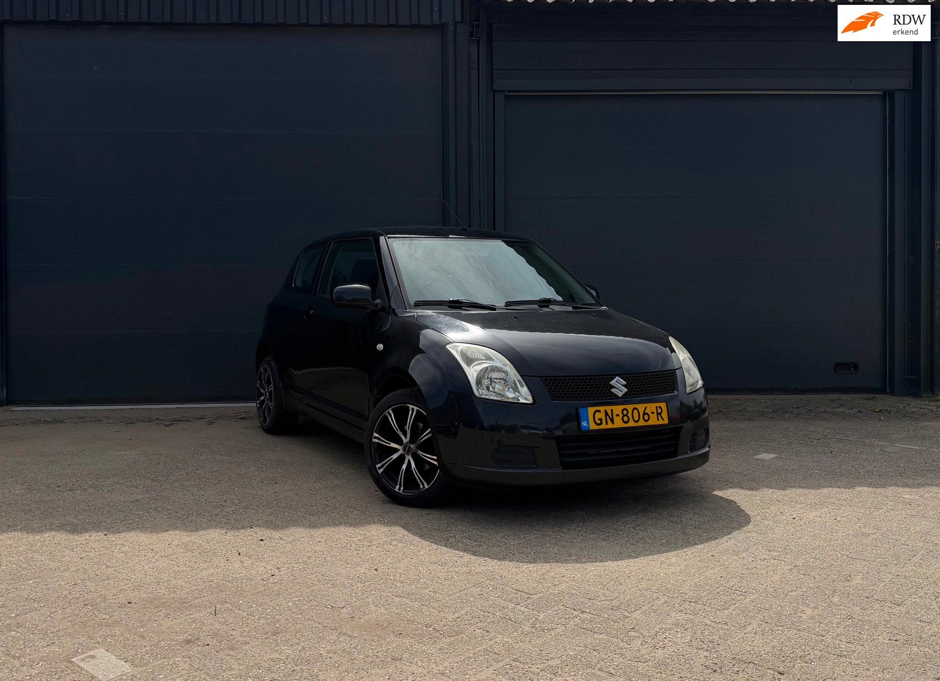Suzuki Swift 1.3 | Gereviseerde Bak | NWE Koppeling | NWE AP, Gebruikt, 31 €/maand, 400 kg, Bedrijf