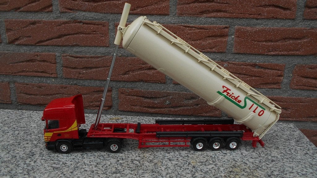 Scania 144 Fricke Transporte Silo Lion toys 1/50, Ophalen of Verzenden, Zo goed als nieuw, Bus of Vrachtwagen, Lion Toys