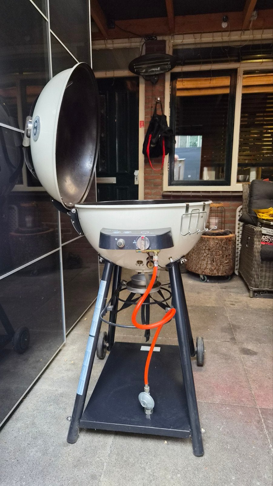 Outdoorchef Leon 570 G gasbarbecue met afdekhoes, Ophalen, Gebruikt, Outdoorchef