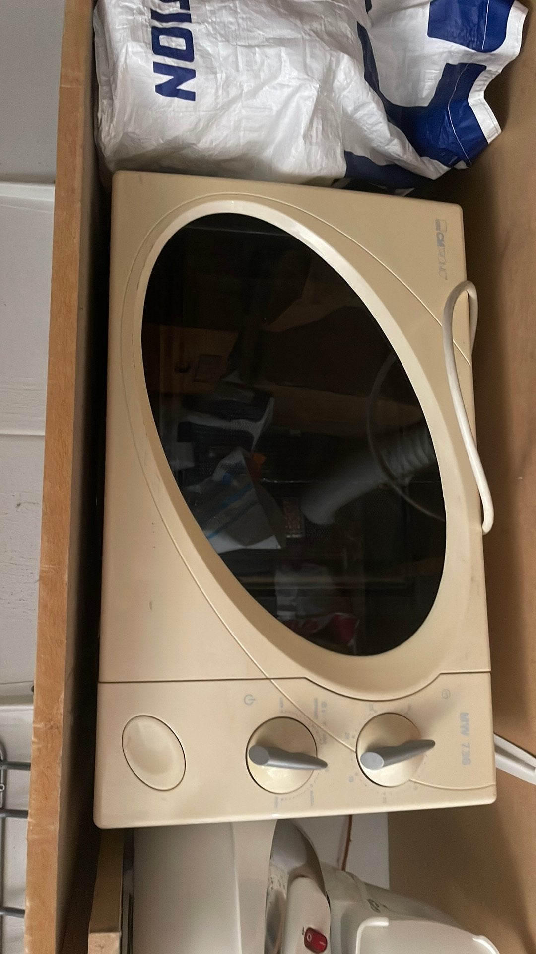 Magnetron, Witgoed en Apparatuur, Wasdrogers, 4 tot 6 kg, Ophalen, Zo goed als nieuw, 85 tot 90 cm