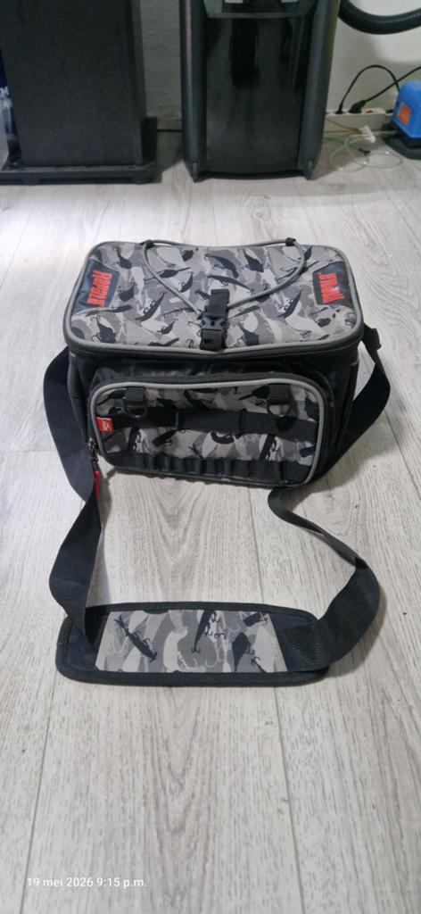 Rapala vis tas kort gebruikt, Ophalen