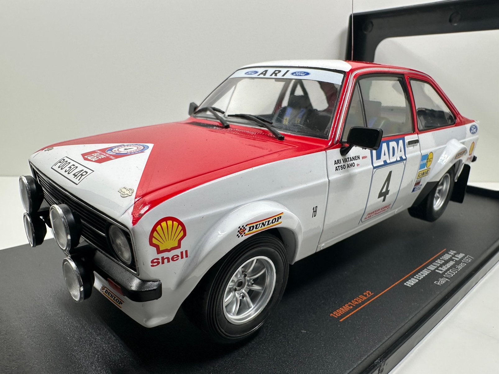IXO 1:18 FORD ESCORT MK2 RS 1800 RALLY 1000 LAKES 1977, Ophalen of Verzenden, Nieuw, Auto, Overige merken