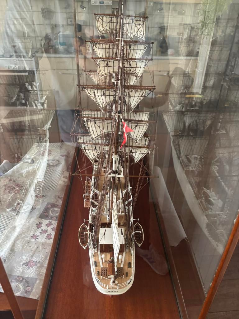 Gedetailleerd Houten Schaalmodel Schip 'Danmark', Hobby en Vrije tijd, Modelbouw | Boten en Schepen, Ophalen, Gebruikt, Groter dan 1:32