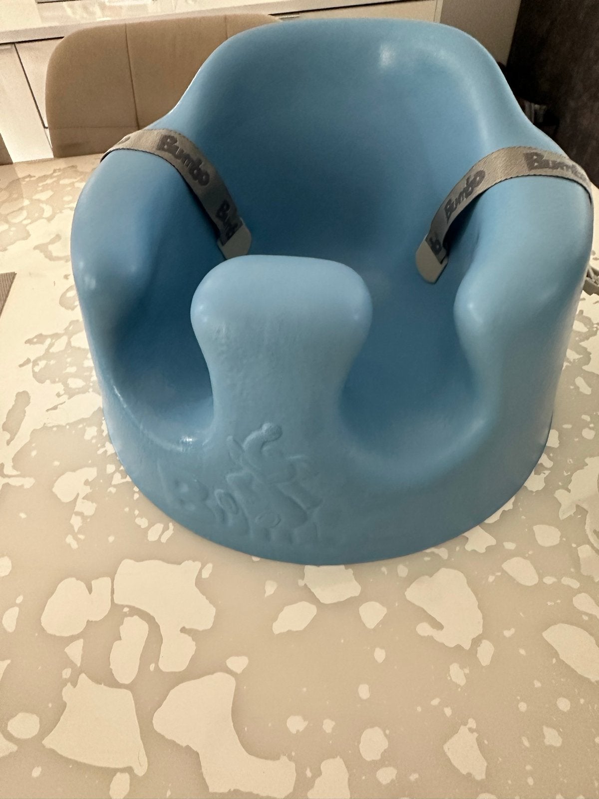 Bumbo stoeltje blauw met gordel, Ophalen, Gebruikt, Overige typen, Gordel(s)