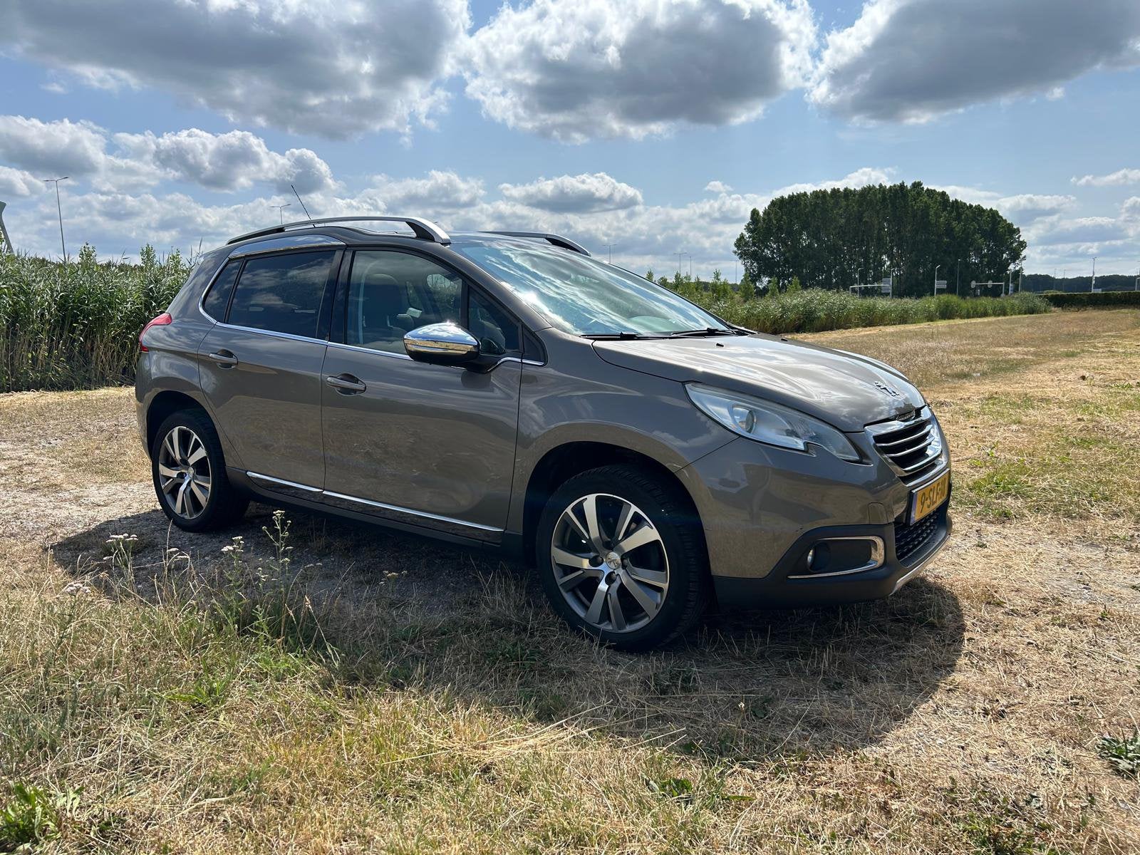 Peugeot 2008 1.6 VTI 88KW/120PK 2013 Grijs, Auto's, Peugeot, Particulier, Trekhaak, Benzine, B, SUV of Terreinwagen, Handgeschakeld
