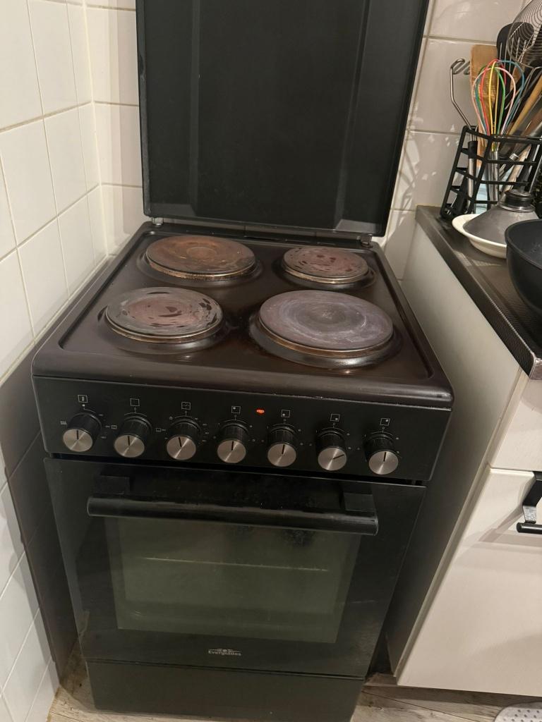 Gasfornuis, Witgoed en Apparatuur, Ophalen, 4 kookzones, Zo goed als nieuw, Gas