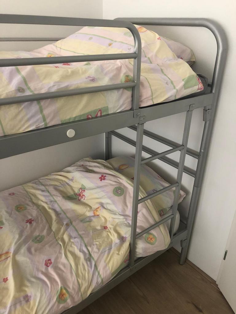 Stapelbed grijs 90 x 200, Ophalen, 90 cm, Eenpersoons, Minder dan 160 cm