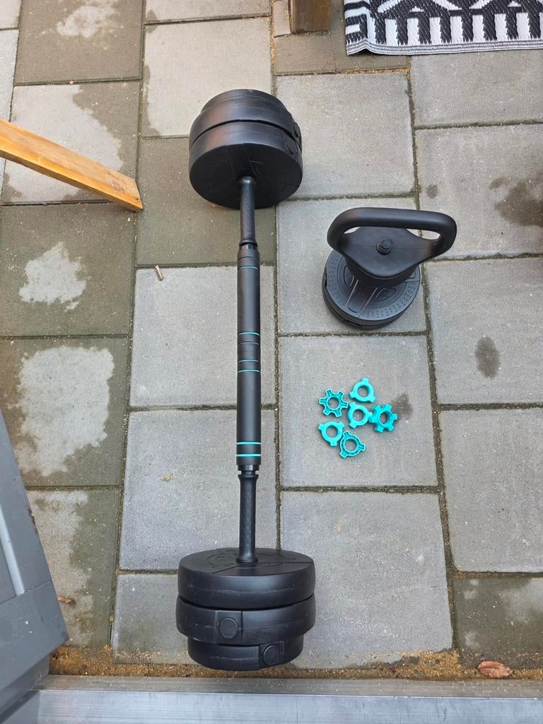 Verstelbare halterset en kettlebell, Sport en Fitness, Ophalen of Verzenden, Gebruikt, Rug, Halterset