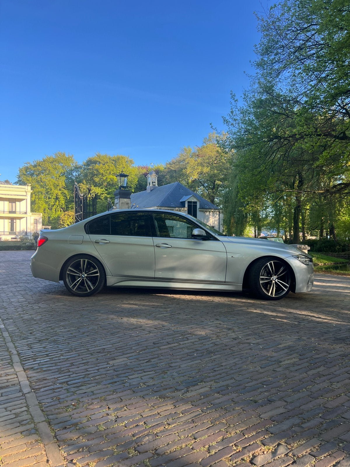 BMW 3-Serie 340i LCI 326pk M-PAKIET M-PERFORMANCE, Auto's, Automaat, Euro 5, 1800 kg, Zwart