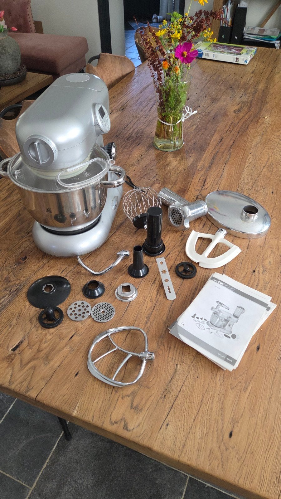 keukenmachine Clatronic, 3 tot 4 liter, Ophalen, Zo goed als nieuw, 3 snelheden of meer