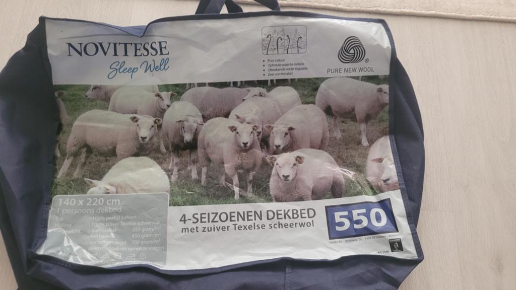 Novitesse 4-seizoenen dekbed - Herfst deel - 140x220 cm, Huis en Inrichting, Slaapkamer | Beddengoed, Ophalen, Tweepersoons, Wit