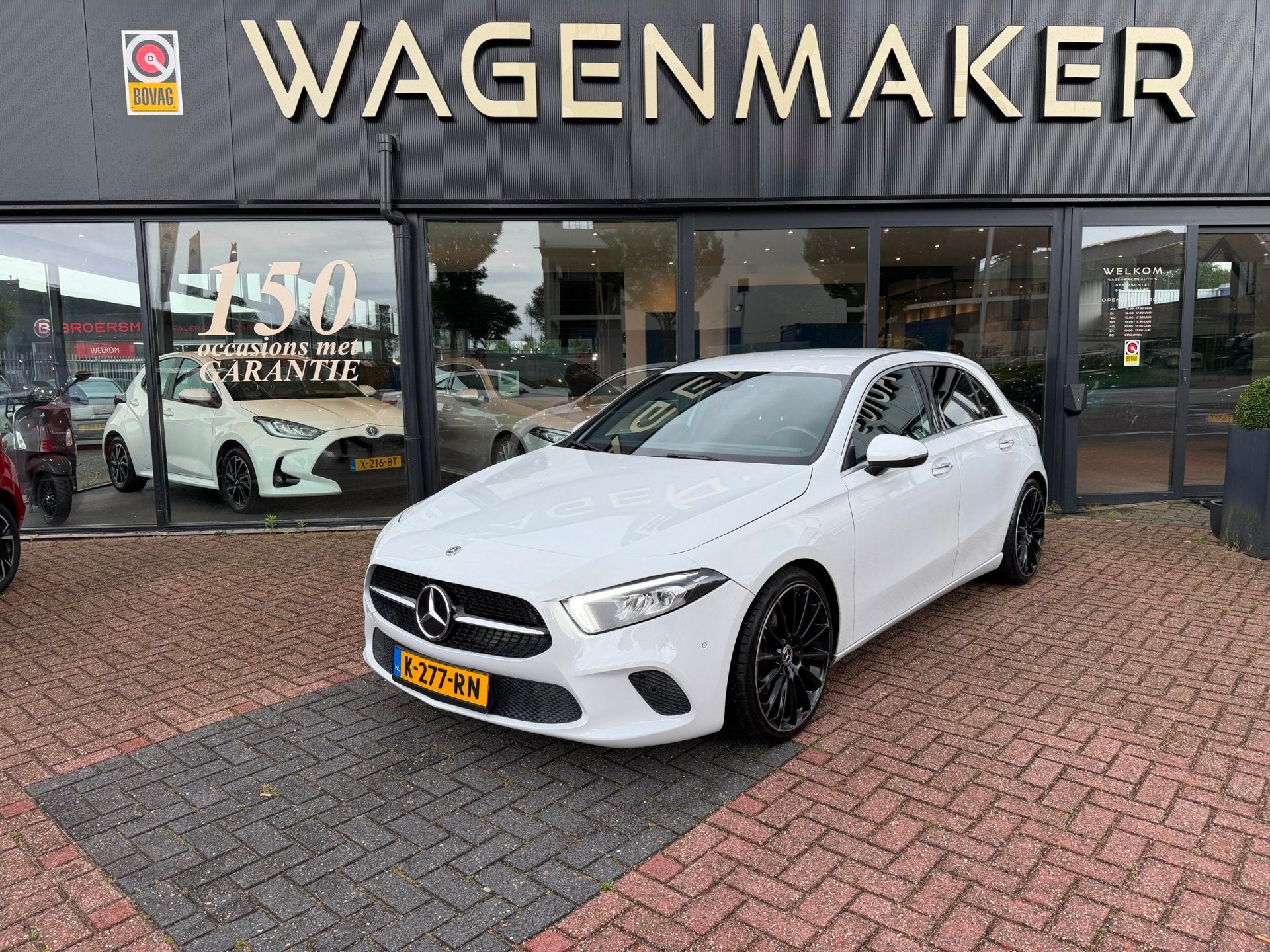 Mercedes-Benz A-klasse 200 Business Solution AMG Upgrade AUT, Auto's, Gebruikt, Euro 6, 4 cilinders, Leder en Stof