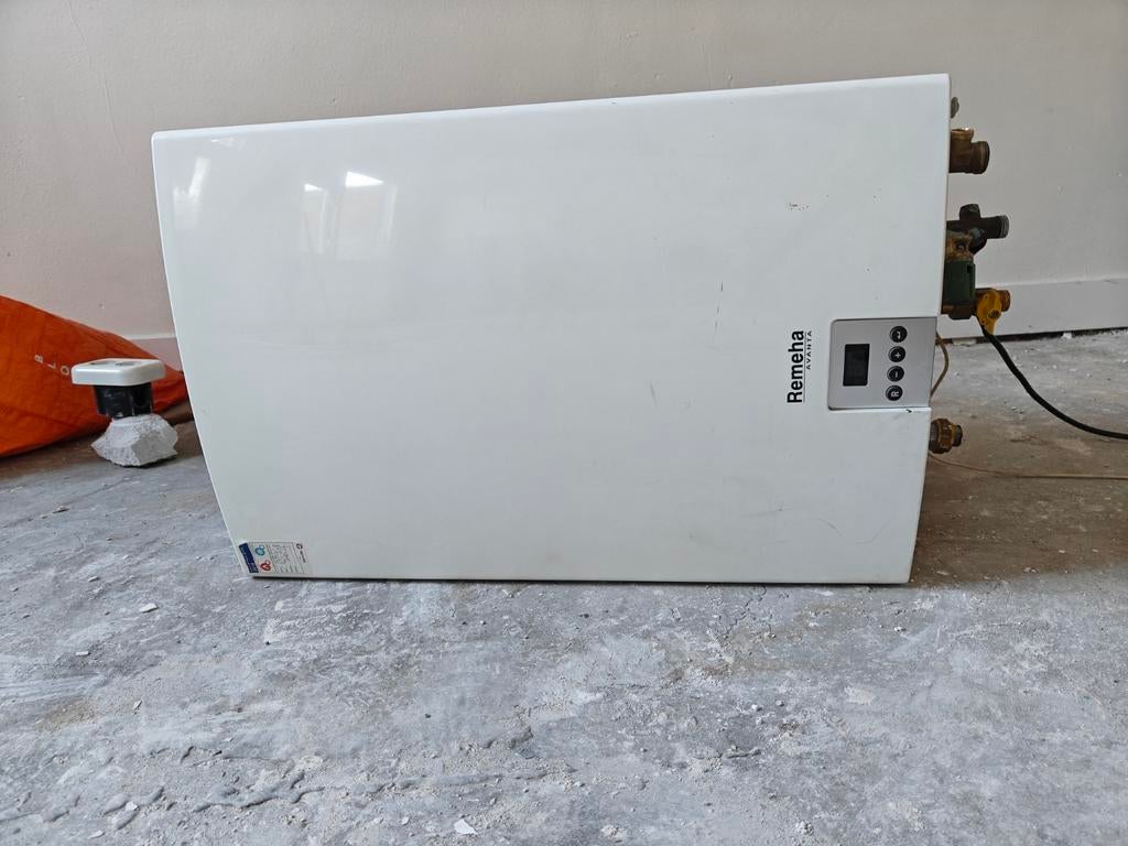 Remeha ketel + expansievat, Ophalen, Minder dan 60 cm, Cv-ketel of Combi-ketel, 30 tot 80 cm