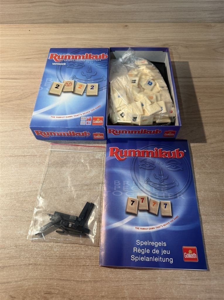 Rummikub Voyager - S7006, Ophalen of Verzenden, Zo goed als nieuw
