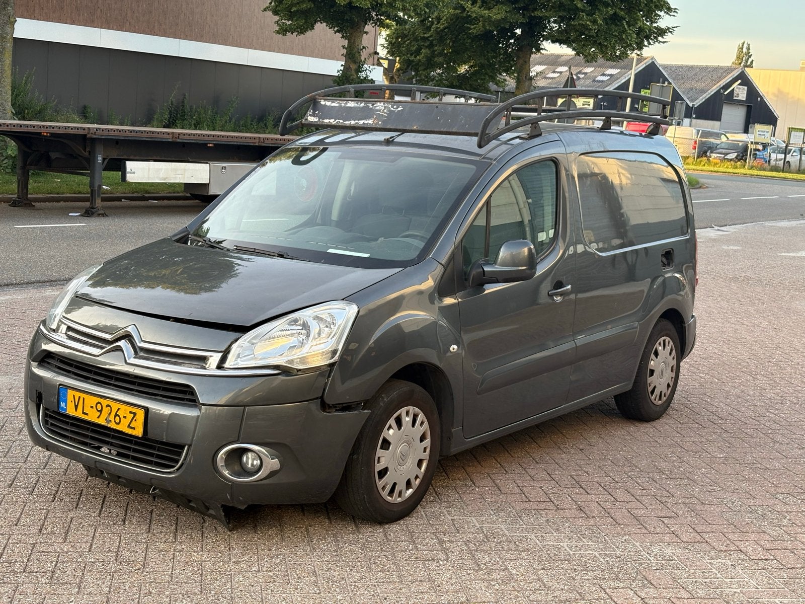 Citroën Berlingo 1.6 HDI 66KW 2015 Automaat, Automaat, 1295 kg, 4 cilinders, Citroën