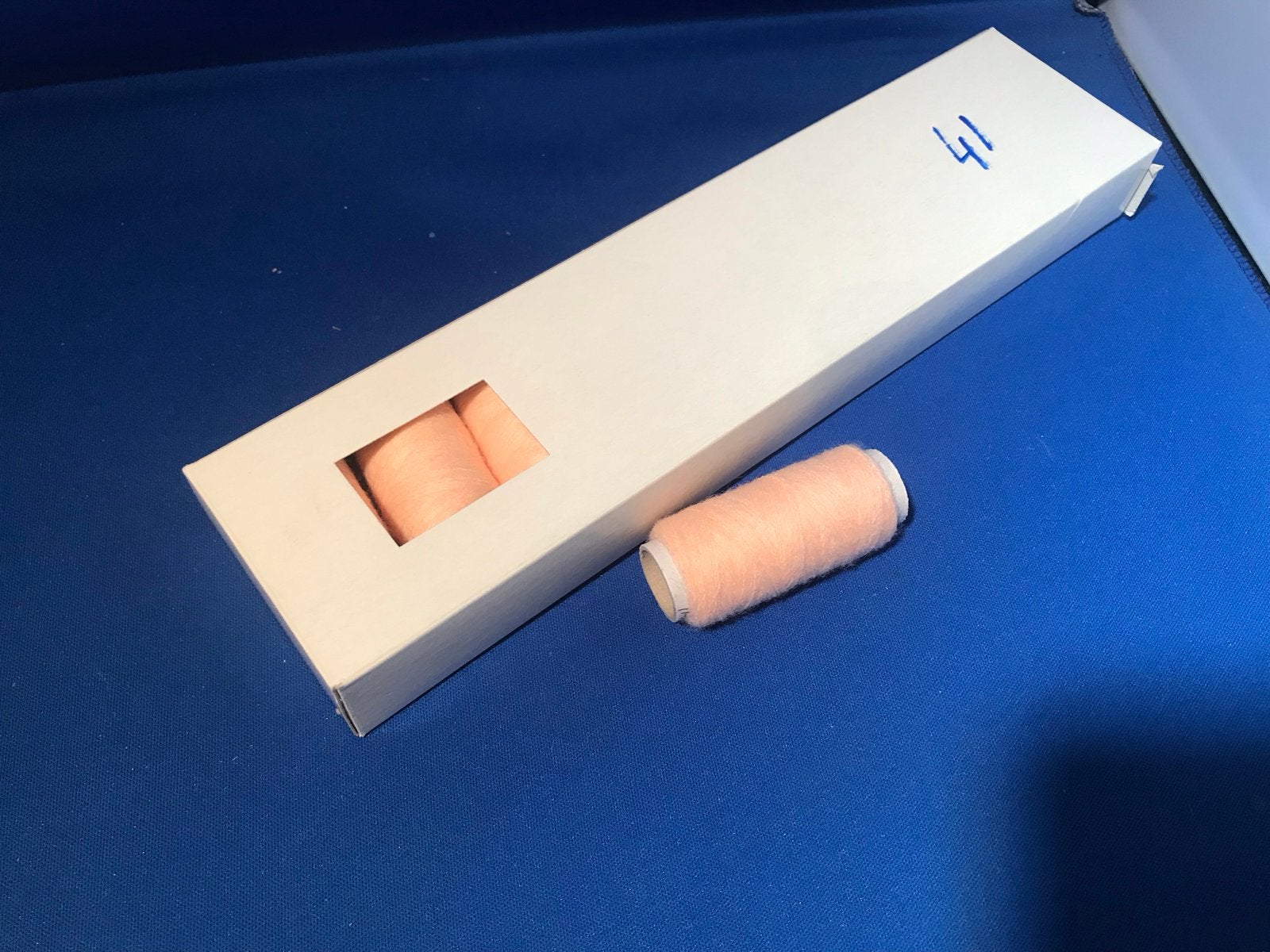 Roze zalm punch wol - 1 rol 41, Ophalen of Verzenden, Nieuw, Garen of Naald(en)