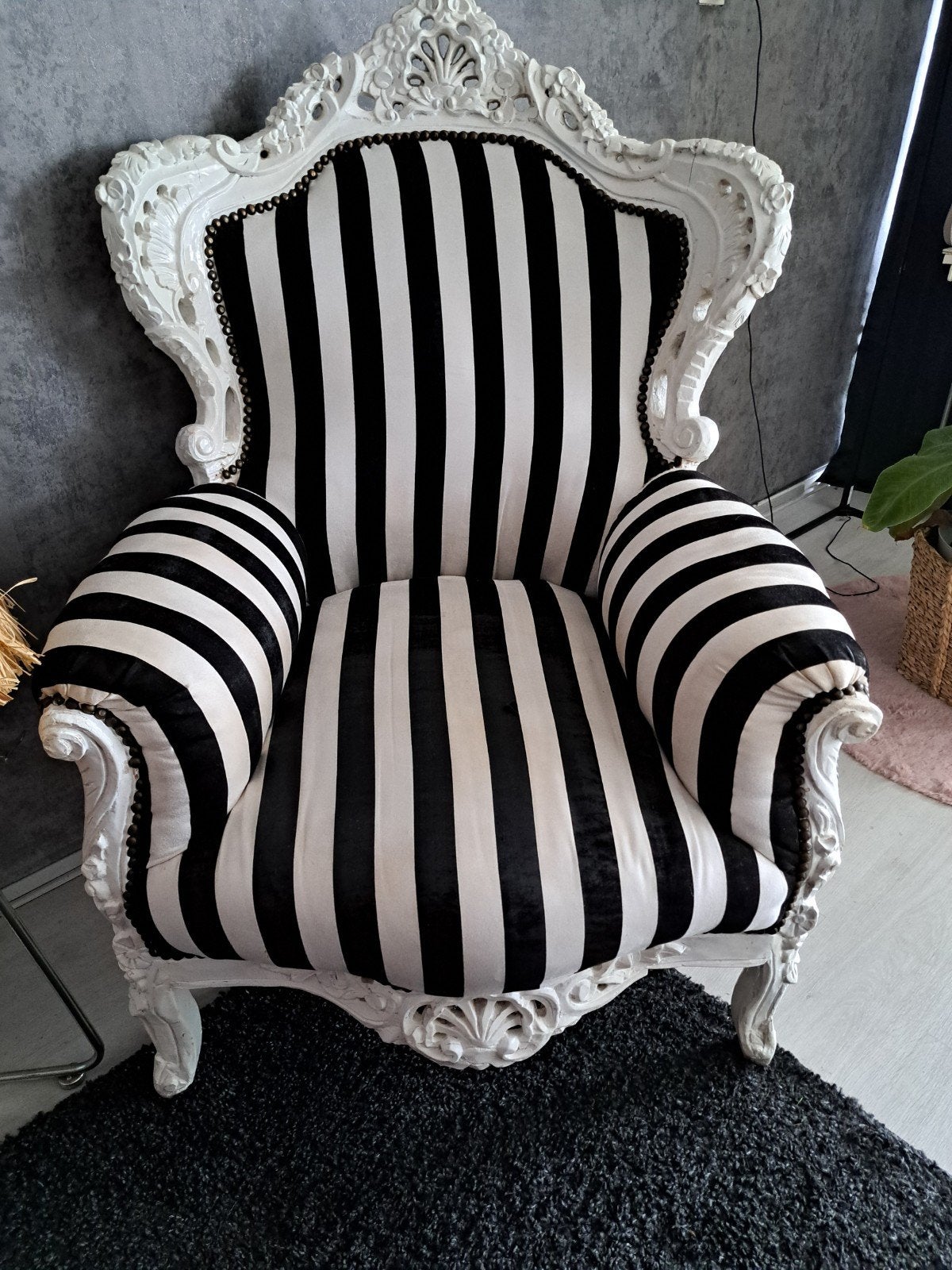 Prachtige Zwart-Witte Gestreepte Stoel - Hoogte 115cm, Ophalen, Gebruikt, Barok, Zwart