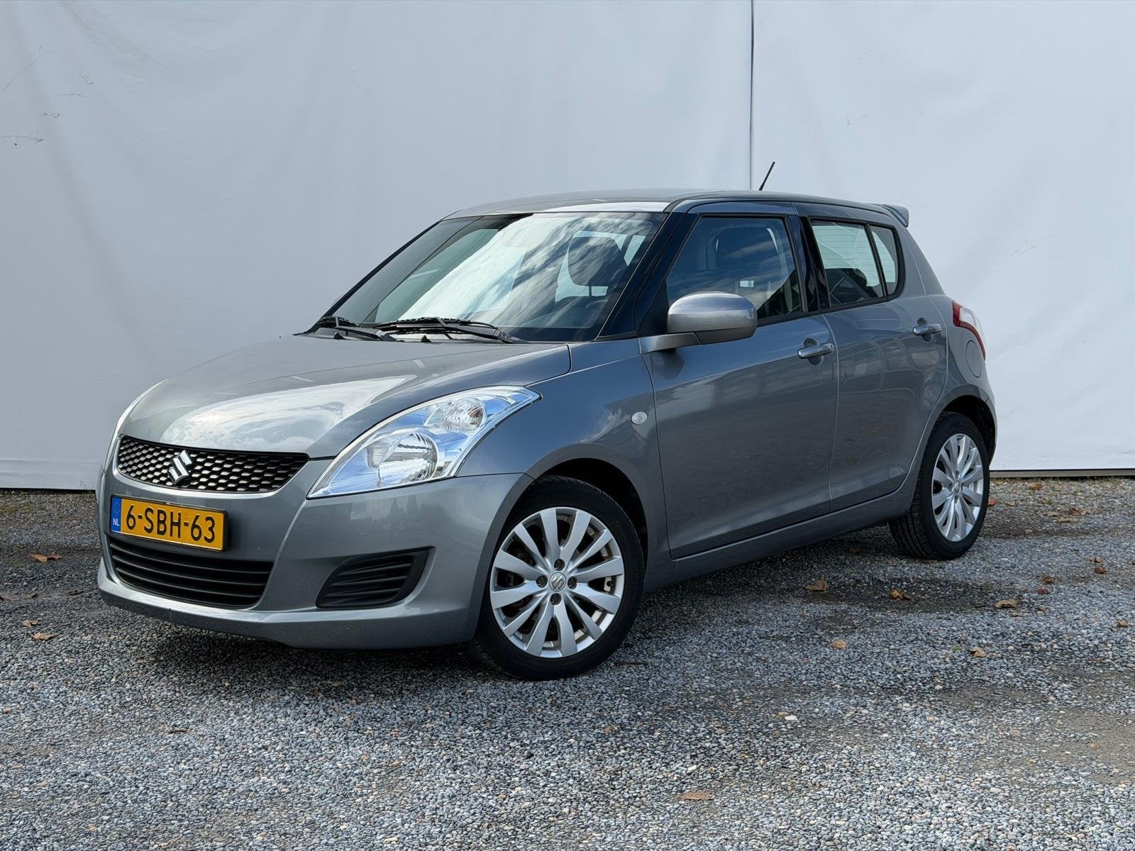Suzuki Swift 1.2 Bandit EASSS | Stoelverwarming | Cruise | A, Auto's, Voorwielaandrijving, Stof, Gebruikt, 4 cilinders