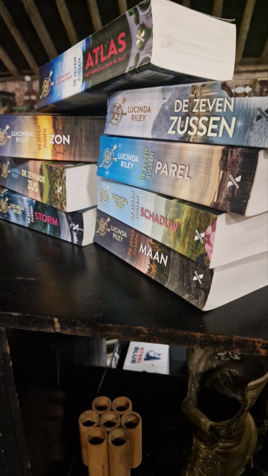 De Zeven Zussen serie - Lucinda Riley (diverse delen), Boeken, Ophalen of Verzenden, Zo goed als nieuw, Lucinda Riley