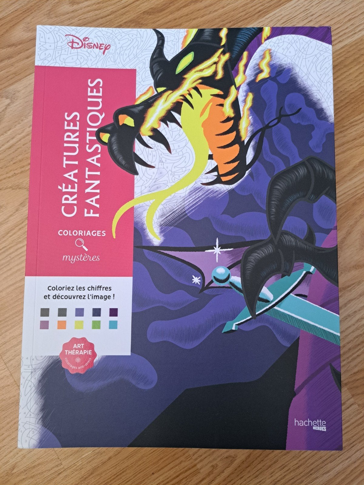Disney Fantastische Wezens Kleurboek - Hachette Heroes, Ophalen of Verzenden, Nieuw