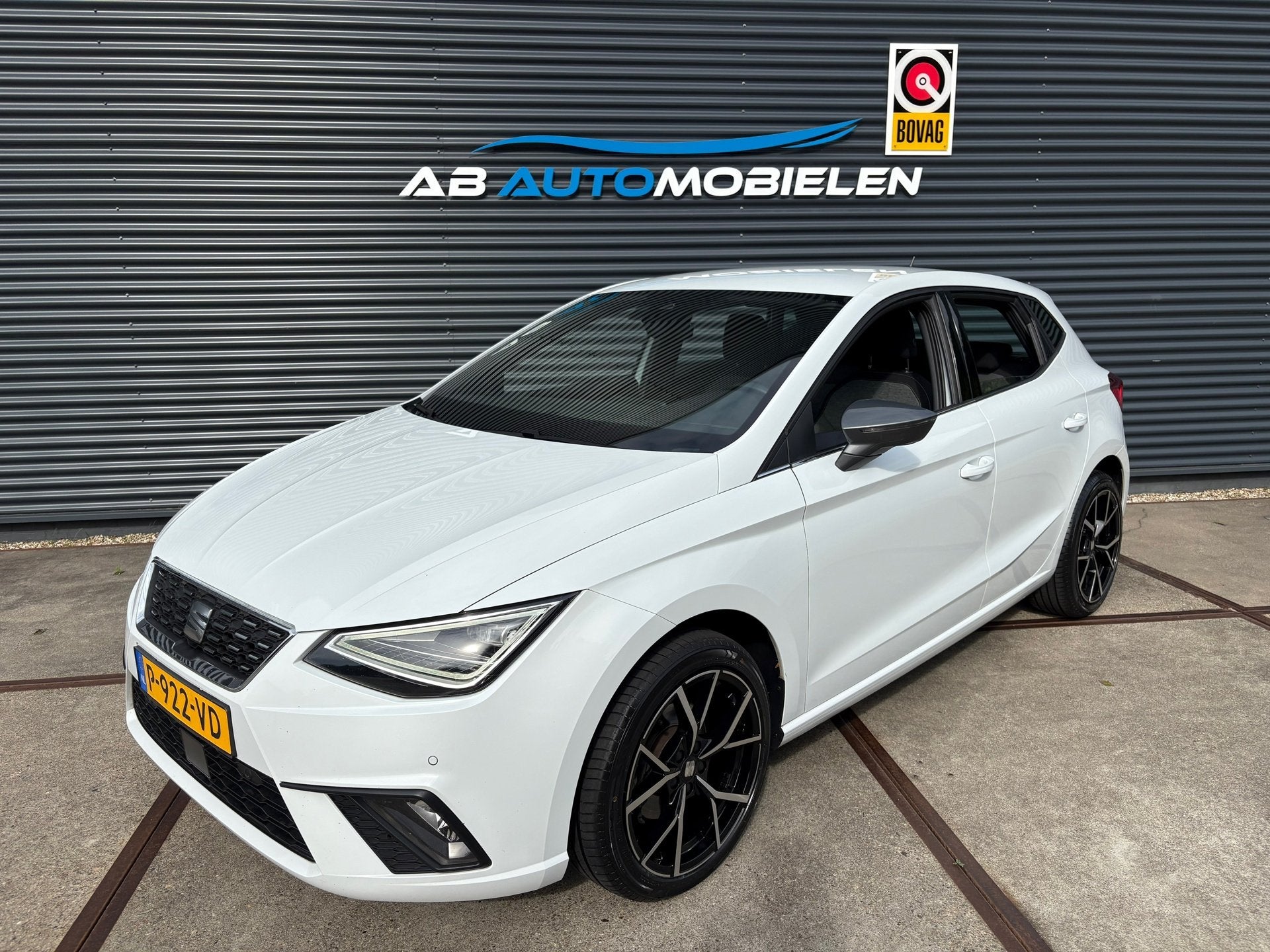 Seat Ibiza 1.0 EcoTSI FR Business Intense AUTOMAAT/ CARPLAY/, Euro 6, Met garantie (alle), 1098 kg, Alcantara