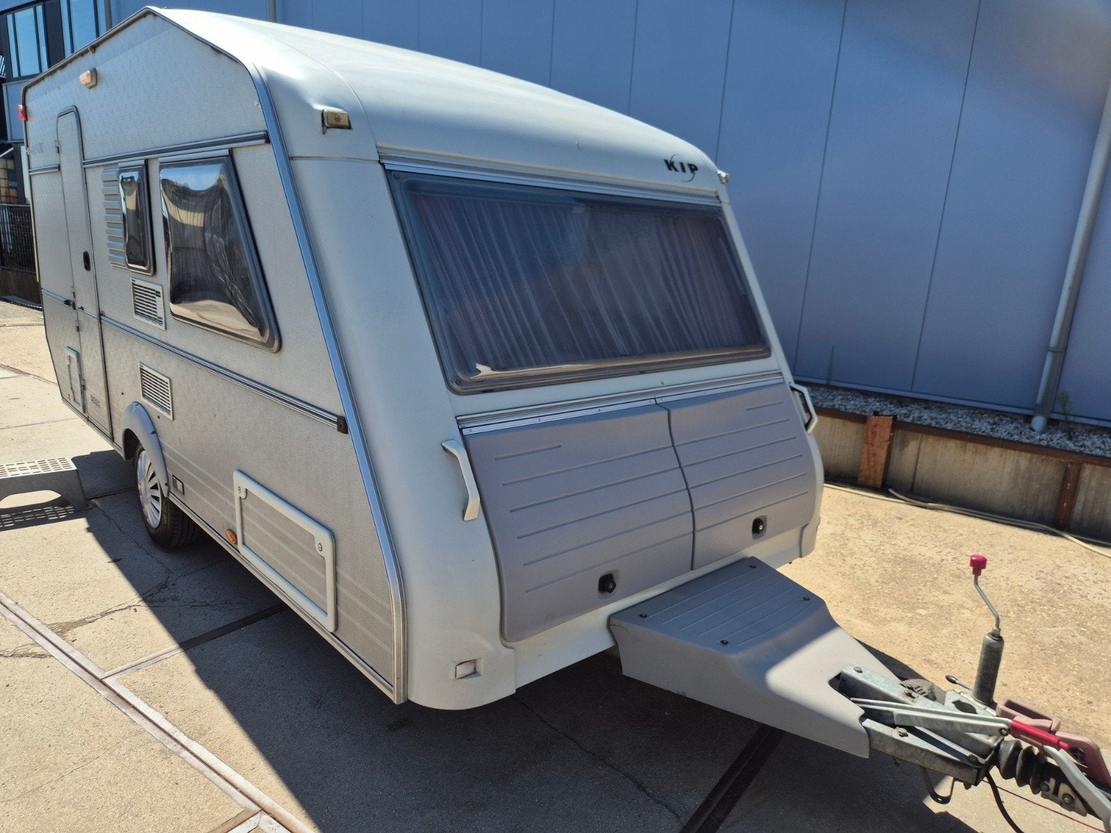 Kip 44 TTZ Greyline, Voortent en Fietsendrager, Standaardzit, 750 - 1000 kg, 4 tot 5 meter, Tot en met 4