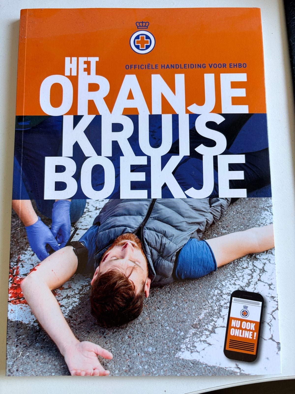 Het Oranje Kruis Boekje - Officiële Handleiding EHBO, Boeken, Gezondheid, Dieet en Voeding, Zo goed als nieuw, Gezondheid en Conditie