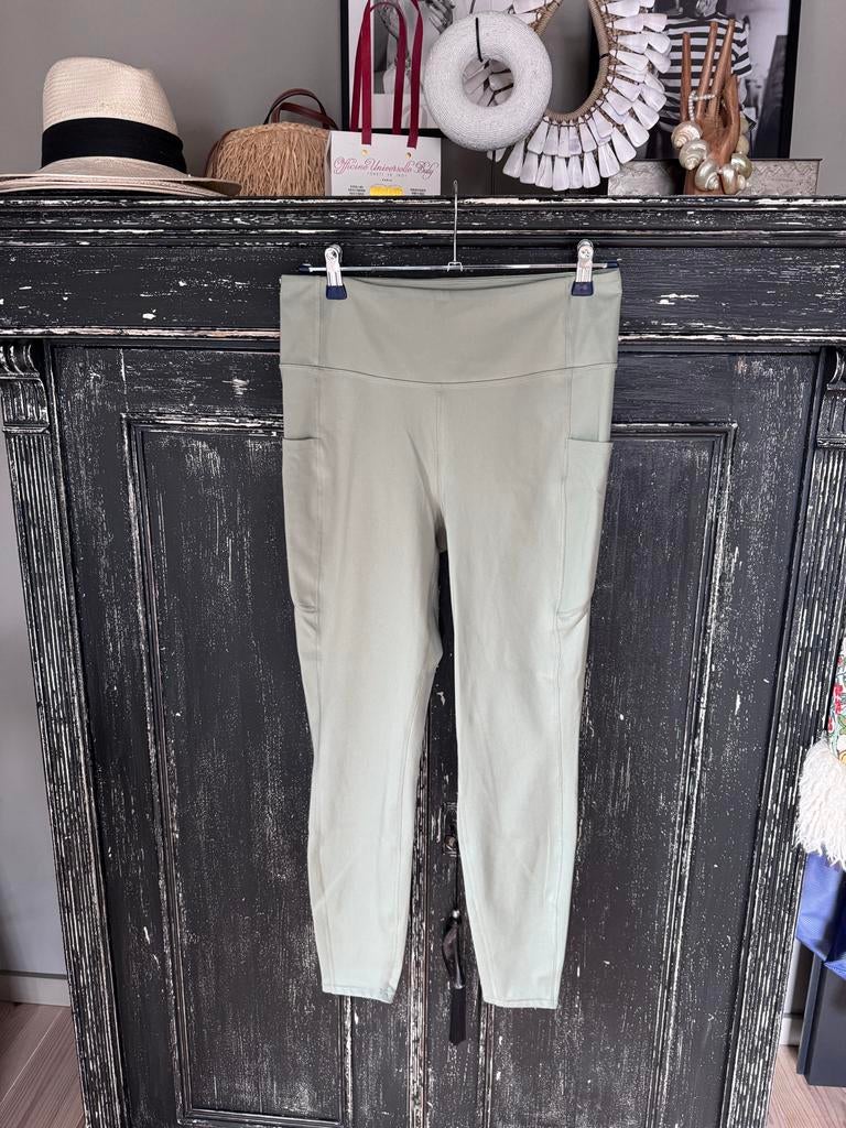 Dames sportlegging H&M Move, salie groen, maat L, Kleding | Dames, Maat 42/44 (L), Ophalen of Verzenden, Groen, Fitness of Aerobics