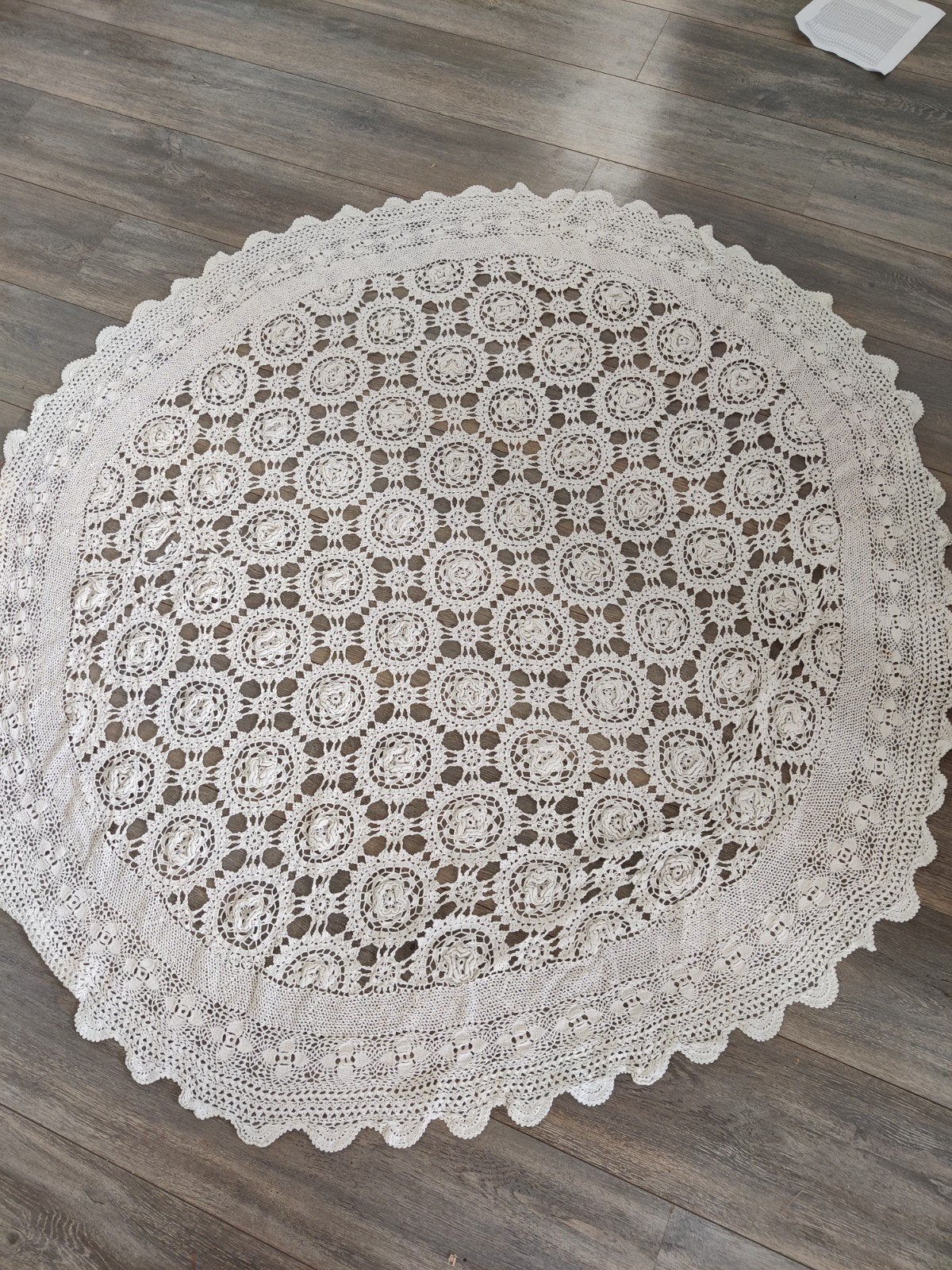 Gehaakt tafelkleed, rond, +/- 140 cm doorsnede, Huis en Inrichting, Ophalen, Gebruikt, Rond, Wit