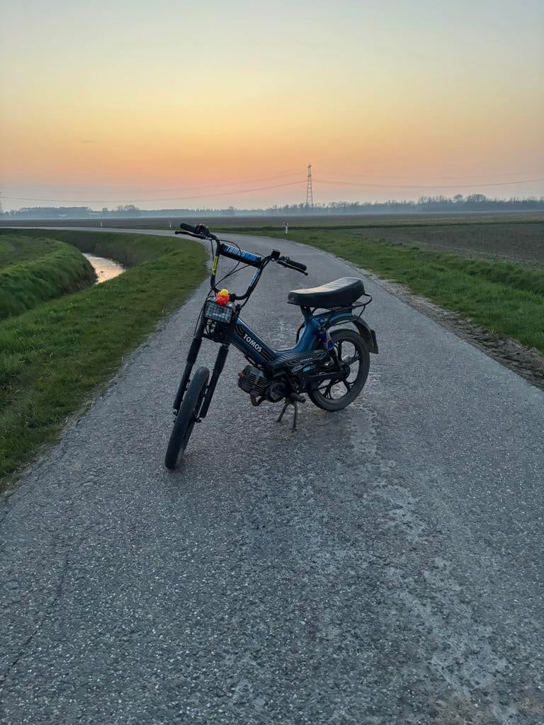GezochtTomos opknapper voor school project!, Ophalen of Verzenden, Zo goed als nieuw, Overige merken